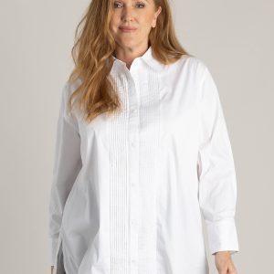 Chemise Adriana, Yesta