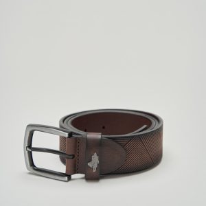 Striated leather belt